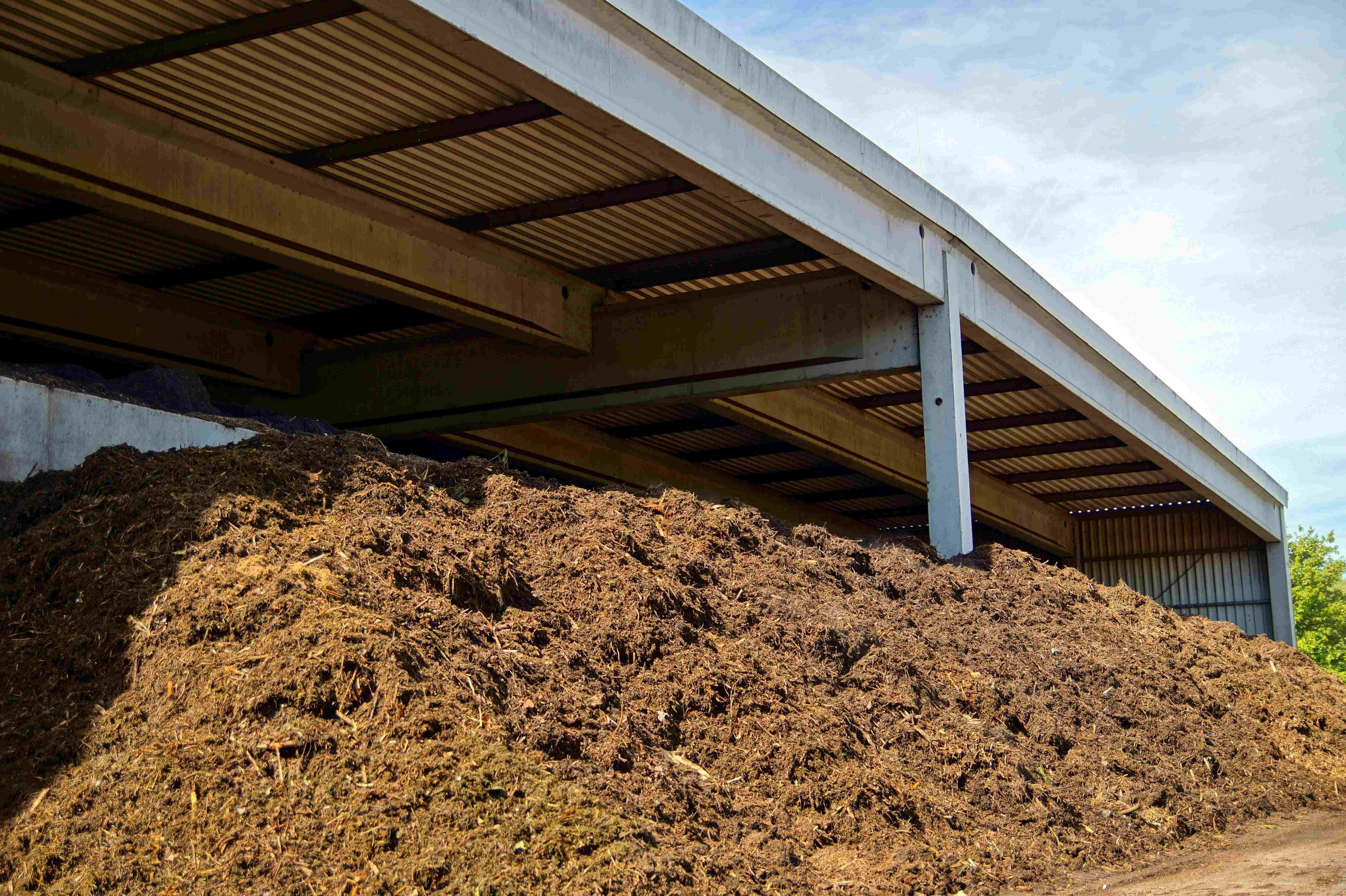 Buchumschlag von Zürcher Kompostier- und Vergärungsanlagen